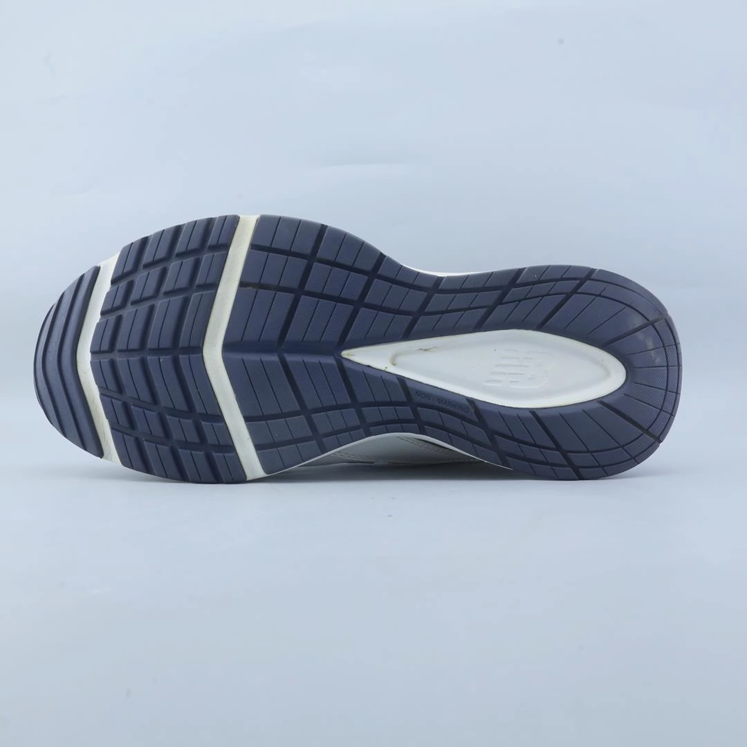NEW BALANCE 608V5 New Balance trainer visuals