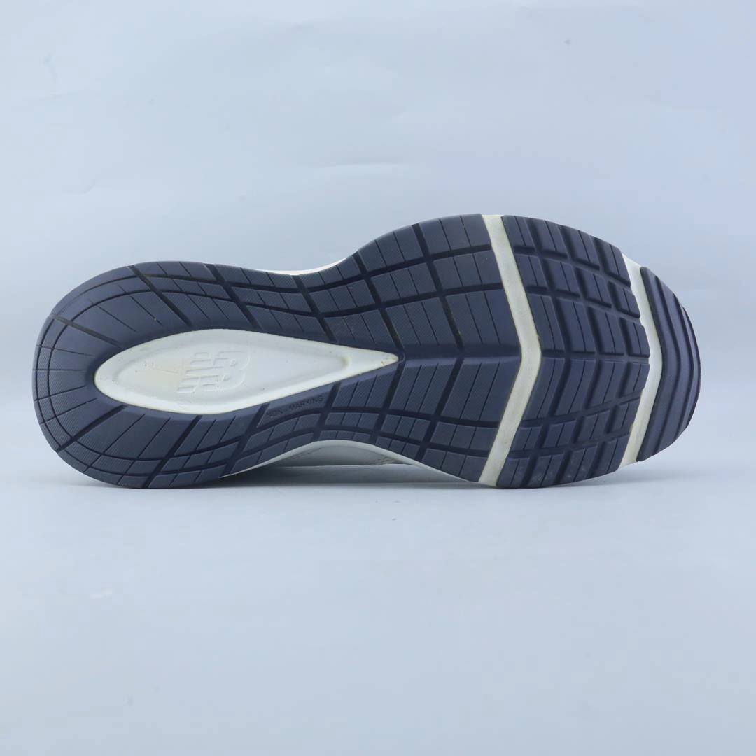 NEW BALANCE 608V5 New Balance trainer visuals