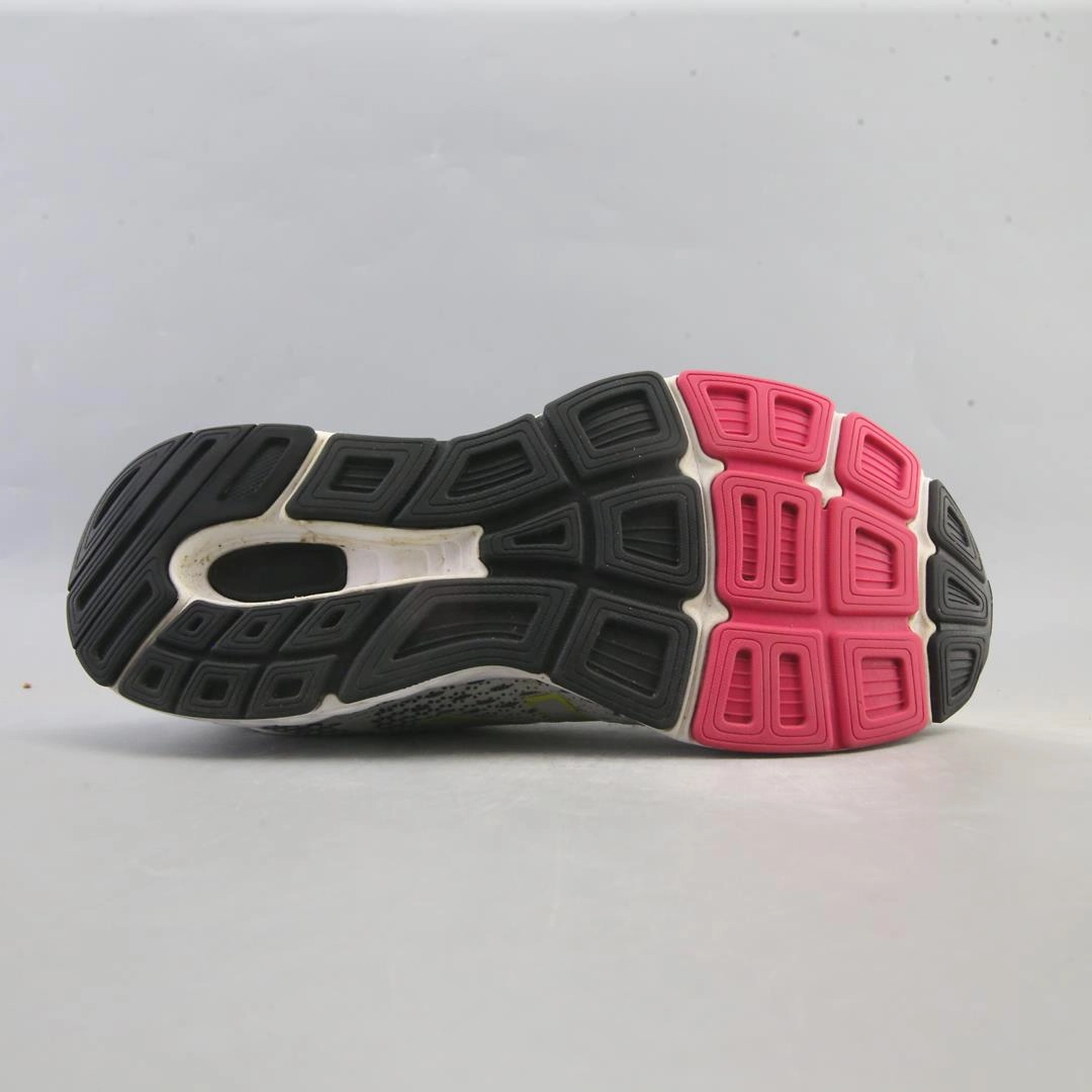NEW BALANCE 680V6 New Balance casual shoe looks
