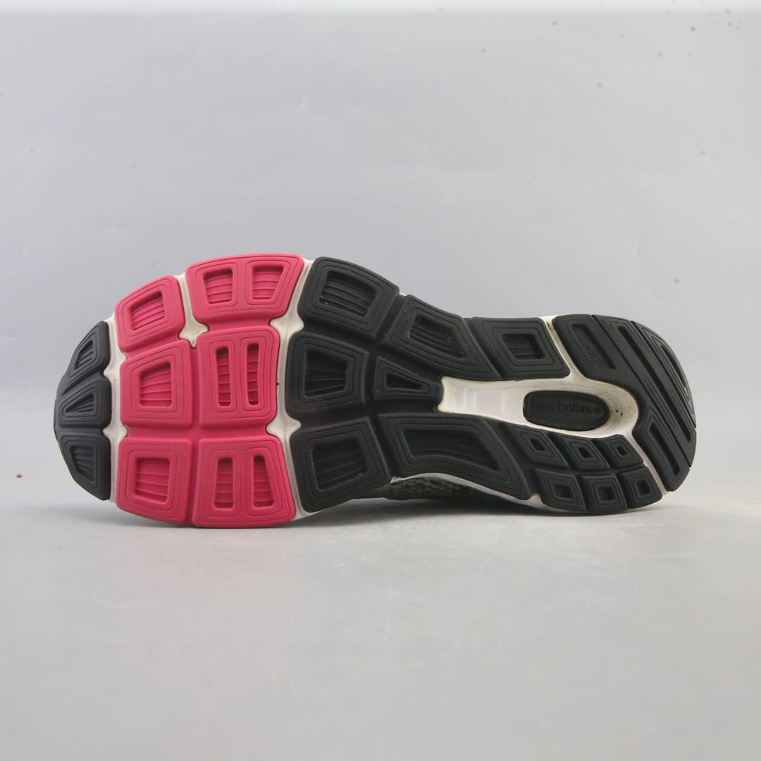 NEW BALANCE 680V6 New Balance casual shoe looks
