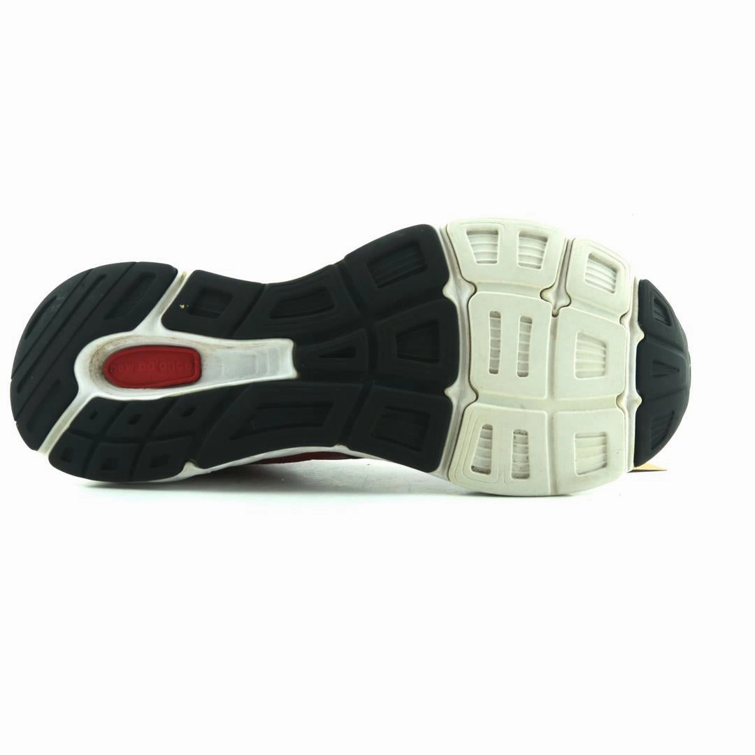 NEW BALANCE 680V6 New Balance casual shoe looks