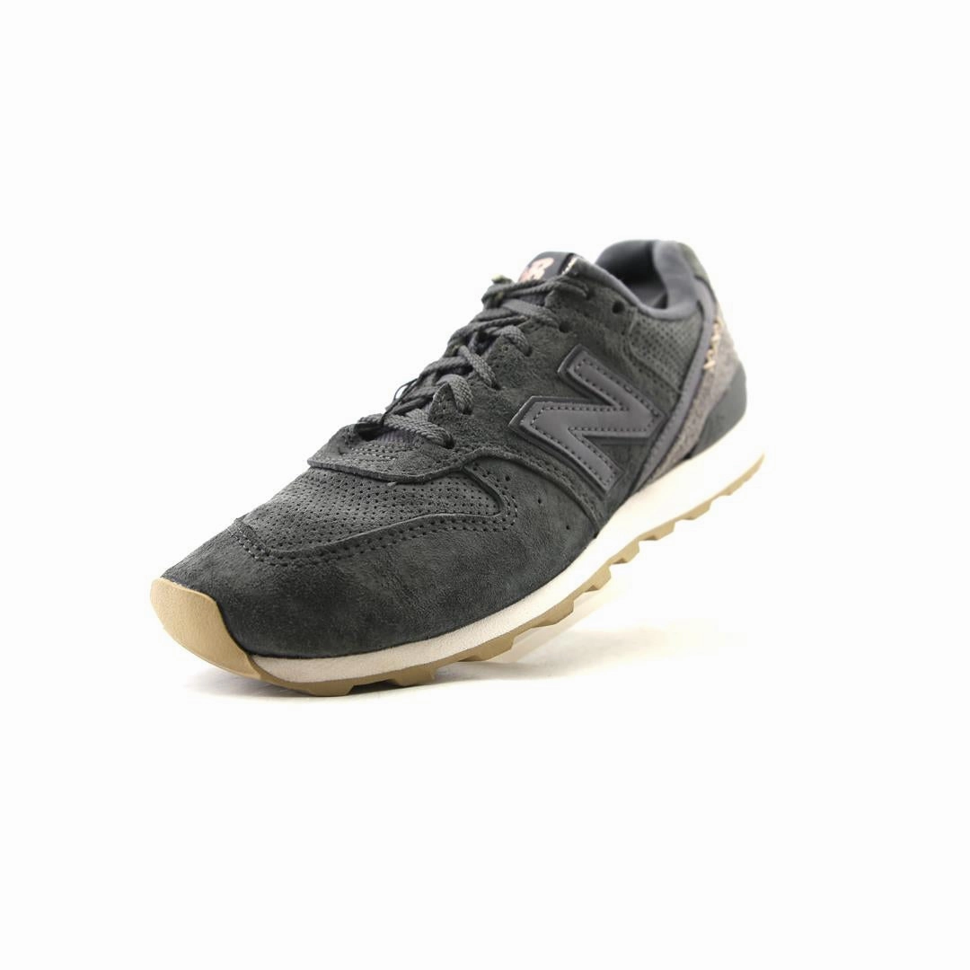 NEW BALANCE 696 retro New Balance shoe shots