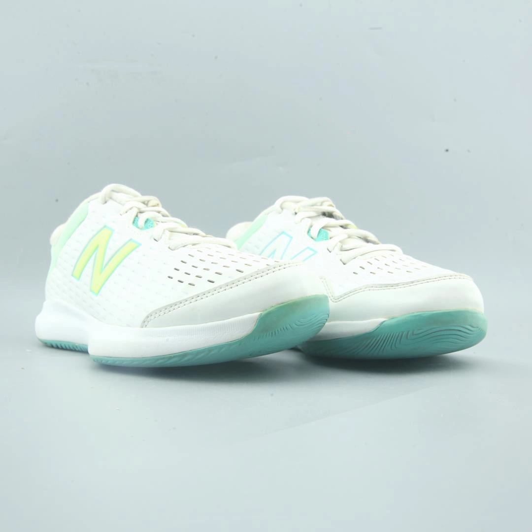 NEW BALANCE  696V4 New Balance trainer visuals