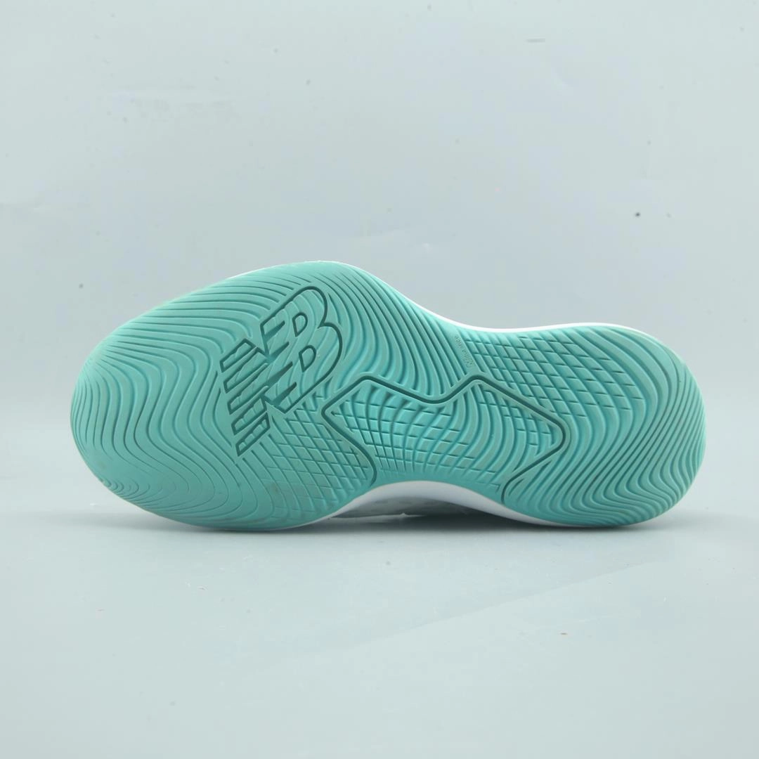 NEW BALANCE  696V4 New Balance trainer visuals