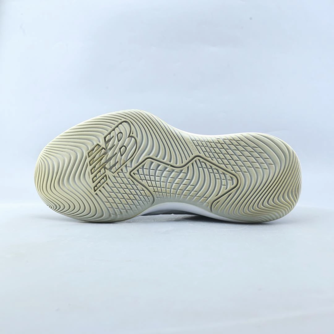 NEW BALANCE 696V4 stylish New Balance designs