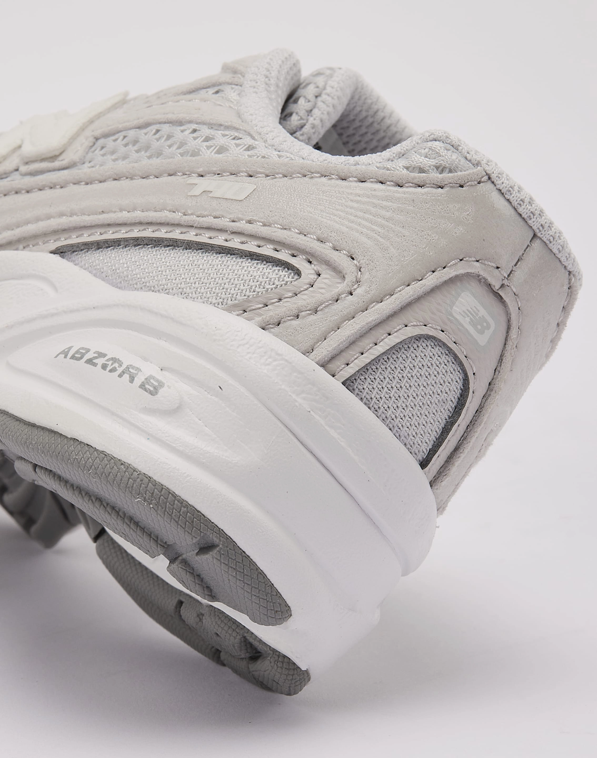 New Balance 740 Bungee Pre-School Cushioned Shoes