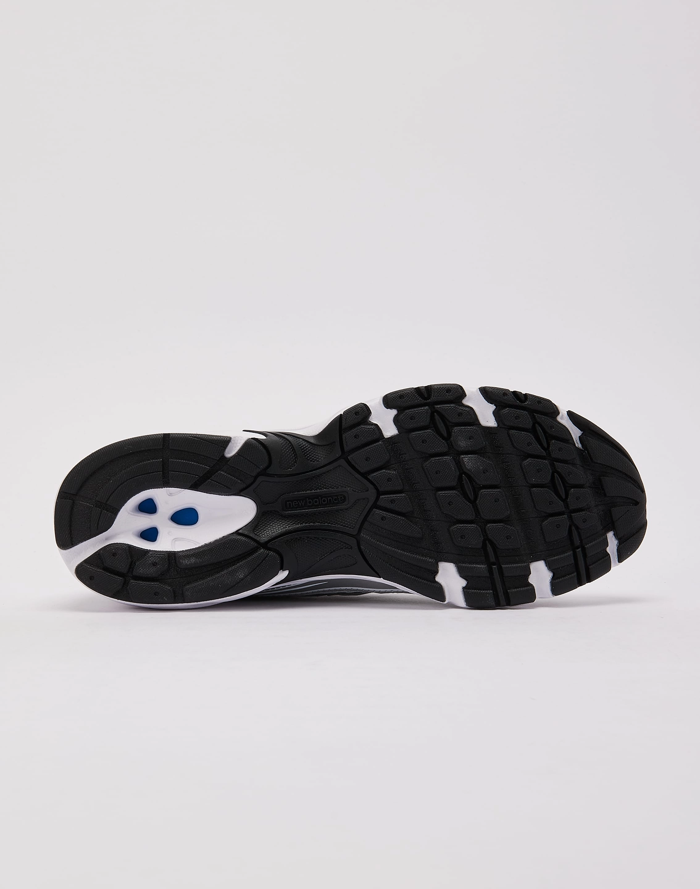 New Balance 740 Cushioned Shoes