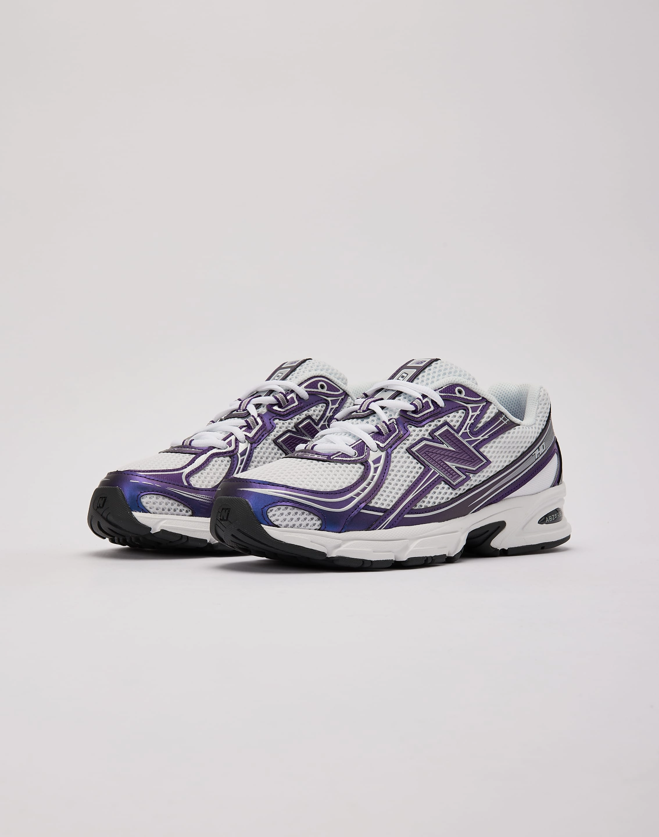 New Balance 740 Cushioned Shoes