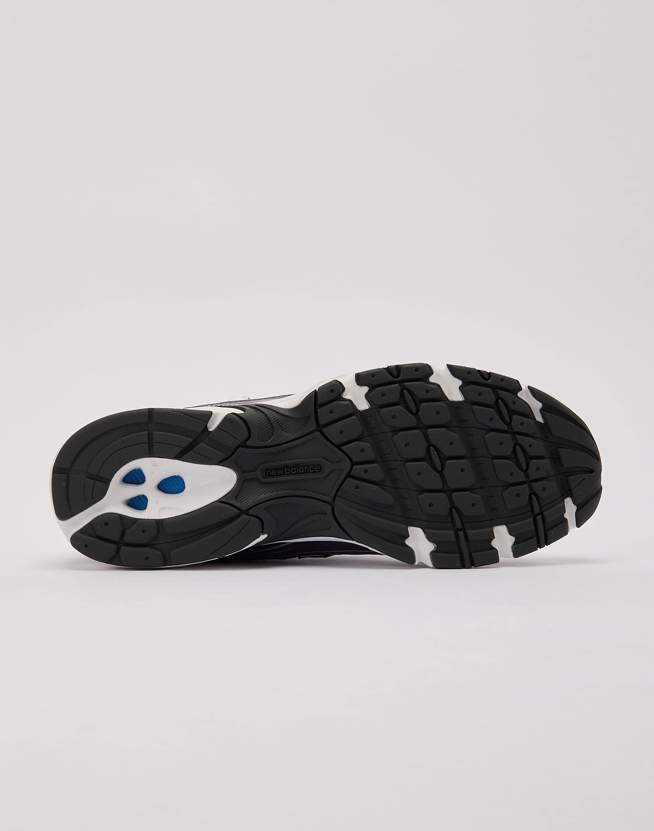 New Balance 740 Cushioned Shoes