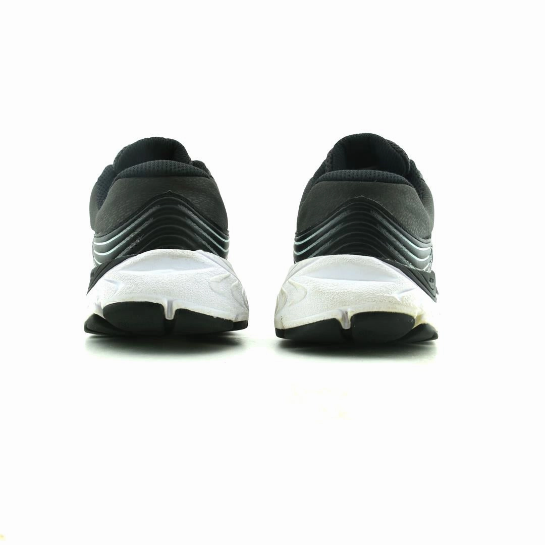 NEW BALANCE 840V4 retro New Balance shoe shots