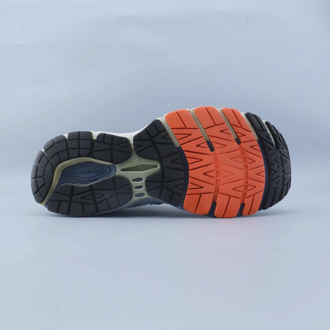 NEW BALANCE 860 V6 stylish New Balance designs