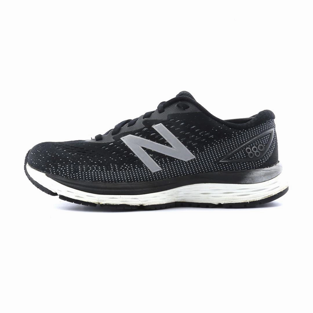 NEW BALANCE 880 V9 New Balance athletic performance footwear