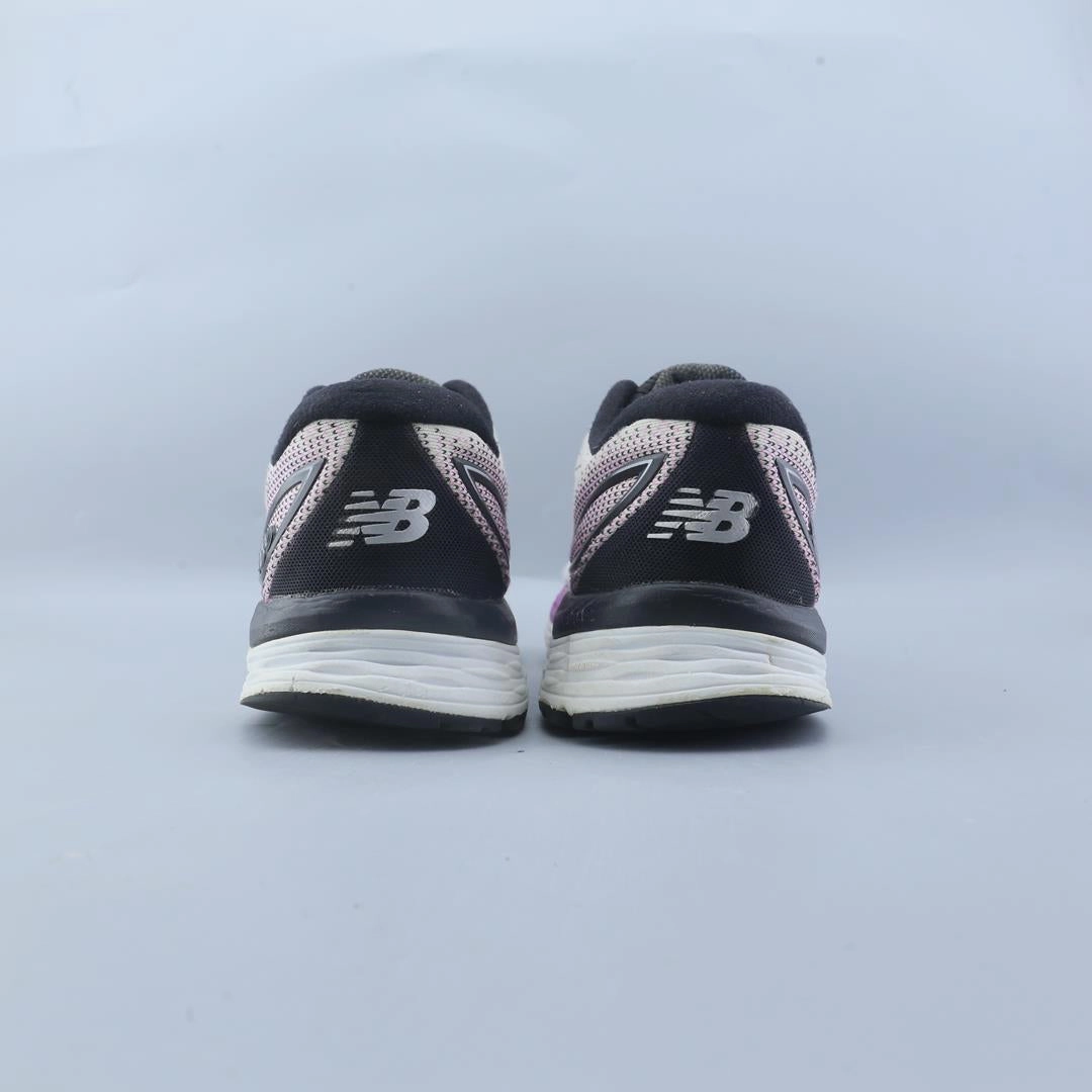 NEW BALANCE 880 V9 stylish New Balance designs