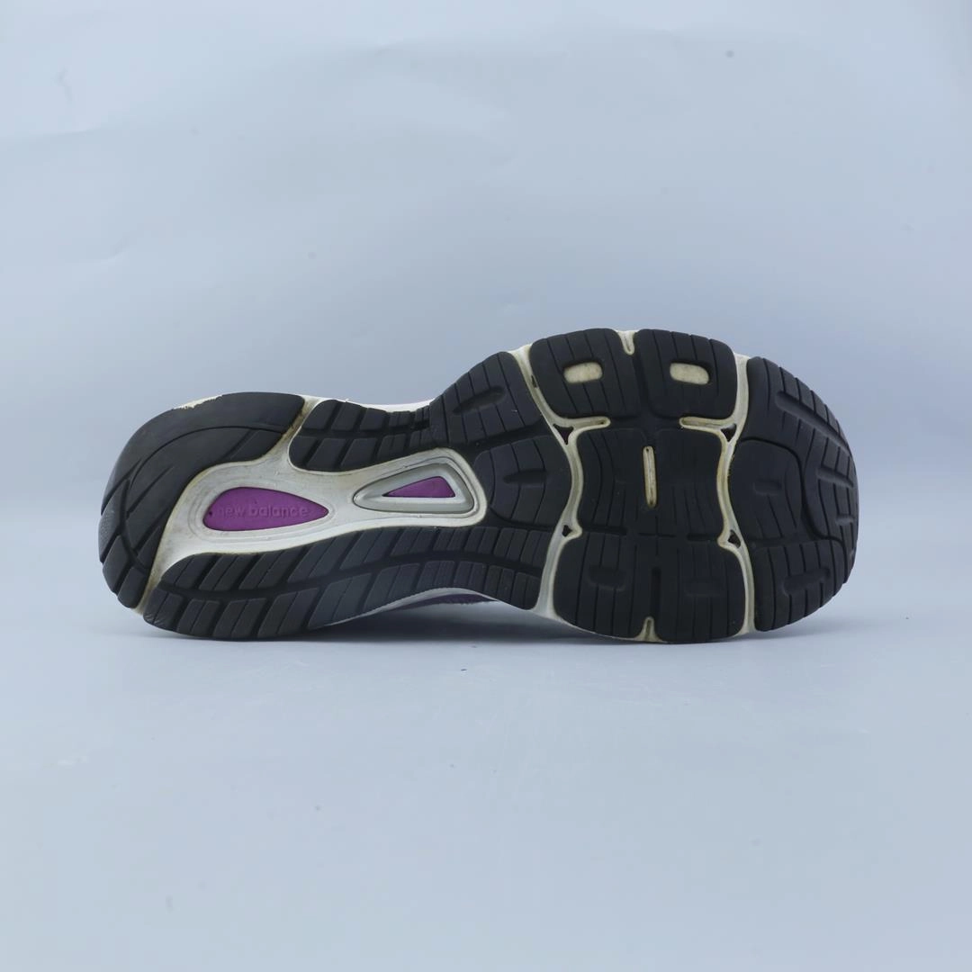 NEW BALANCE 880 V9 stylish New Balance designs