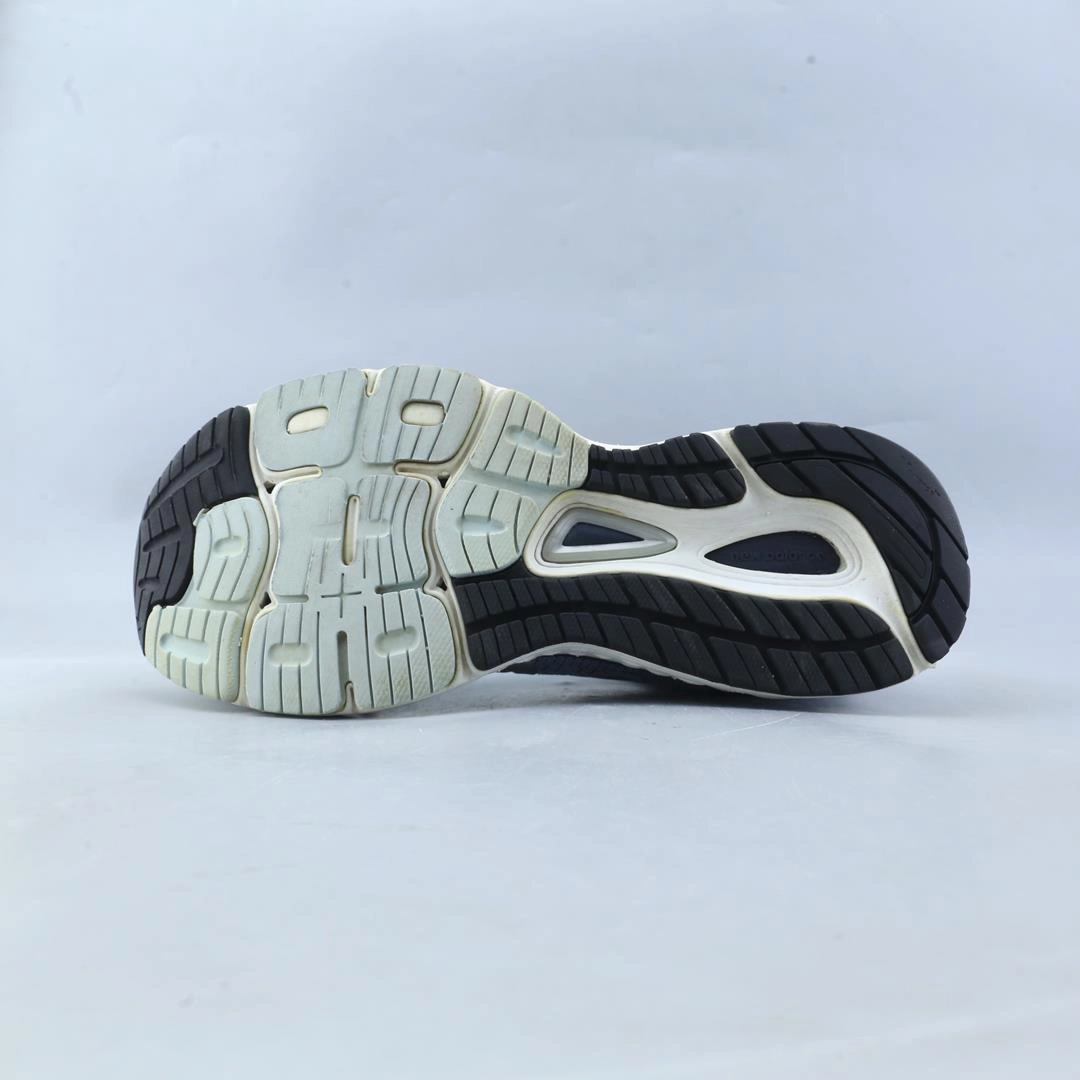 NEW BALANCE 880V9 stylish New Balance designs