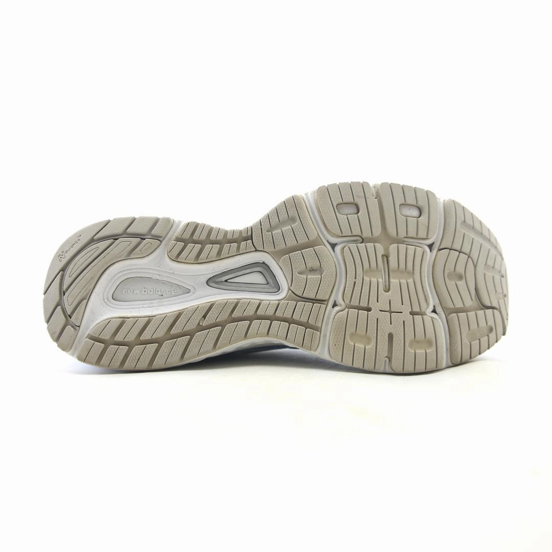 NEW BALANCE 880V9 stylish New Balance designs