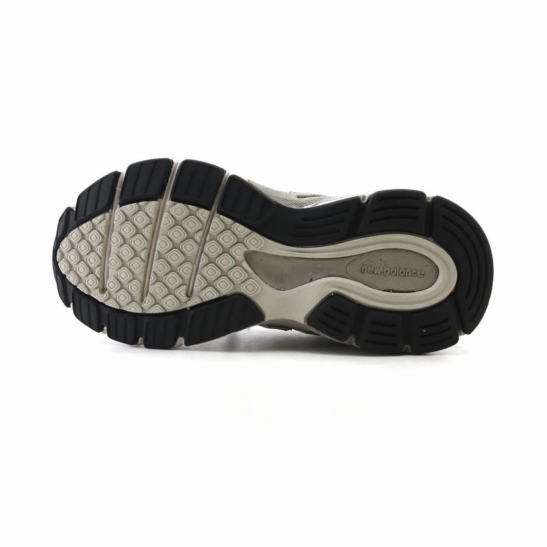 NEW BALANCE 990V3 retro New Balance shoe shots