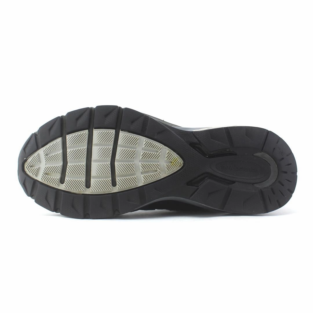 NEW BALANCE 990V5 retro New Balance shoe shots