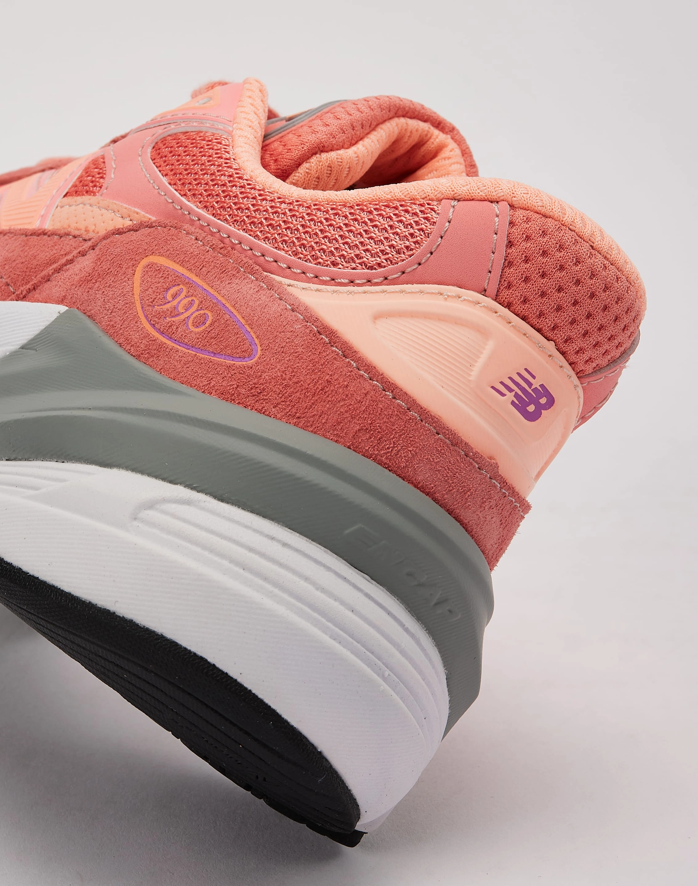 New Balance 990v6 Grade-School Cushioned Shoes