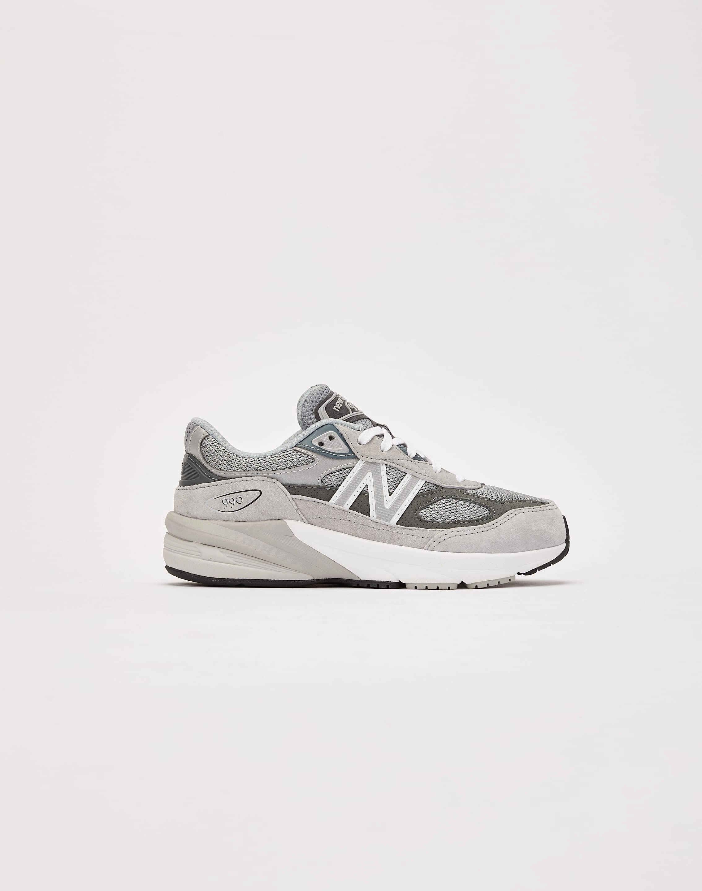 New Balance 990v6 Pre-School New Balance sneakers with cushioned midsoles