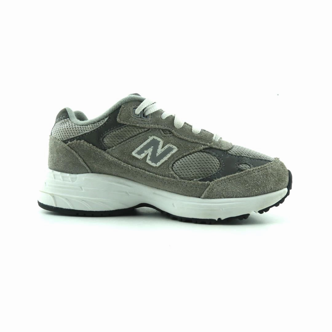 NEW BALANCE 993 New Balance casual shoe looks