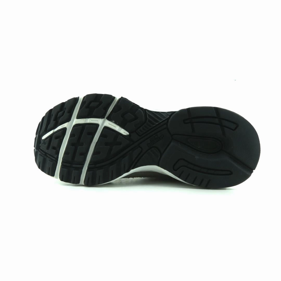 NEW BALANCE 993 New Balance casual shoe looks