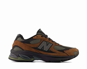 New Balance Abzorb 2010 "Pecan" New Balance shoes with classic athletic silhouette