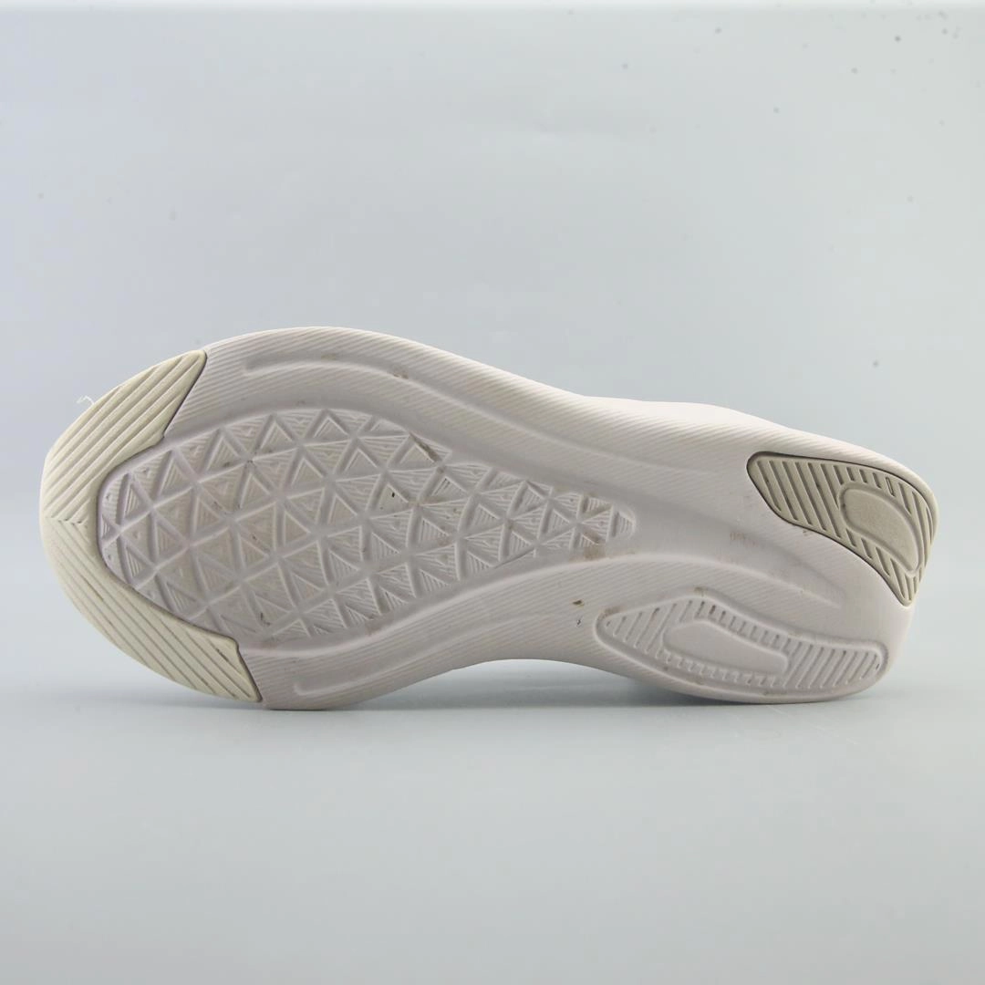 NEW BALANCE DYNASOFT BEAYA retro New Balance shoe shots