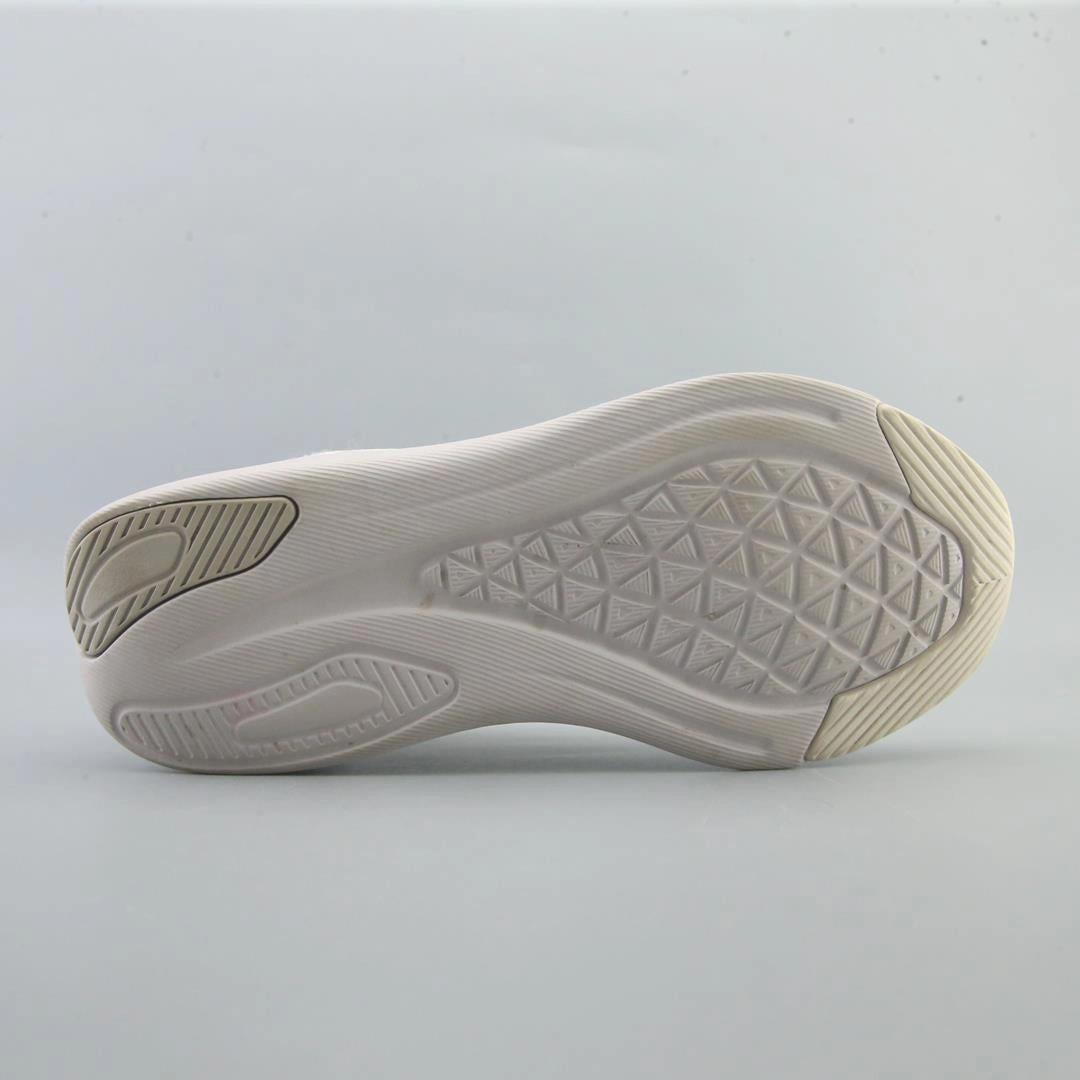 NEW BALANCE DYNASOFT BEAYA retro New Balance shoe shots
