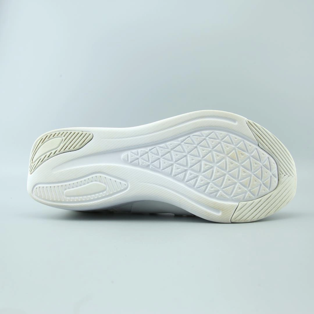 NEW BALANCE DYNASOFT BEAYA V1 stylish New Balance designs