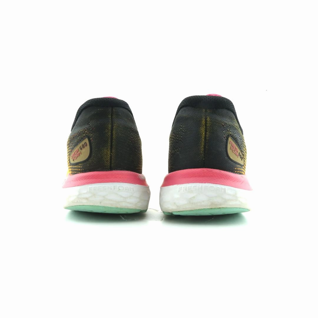 NEW BALANCE FRESH FOAM 680 V7 New Balance casual shoe looks