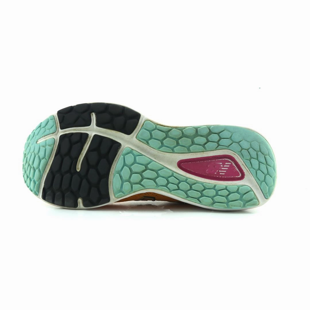 NEW BALANCE FRESH FOAM 680 V7 New Balance casual shoe looks