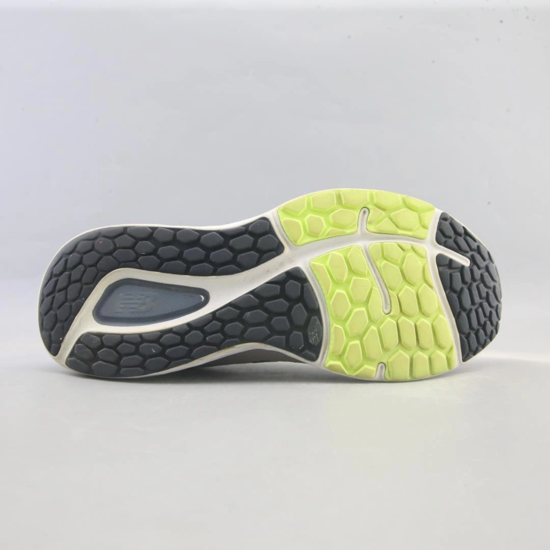 NEW BALANCE FRESH FOAM 680V7 retro New Balance shoe shots