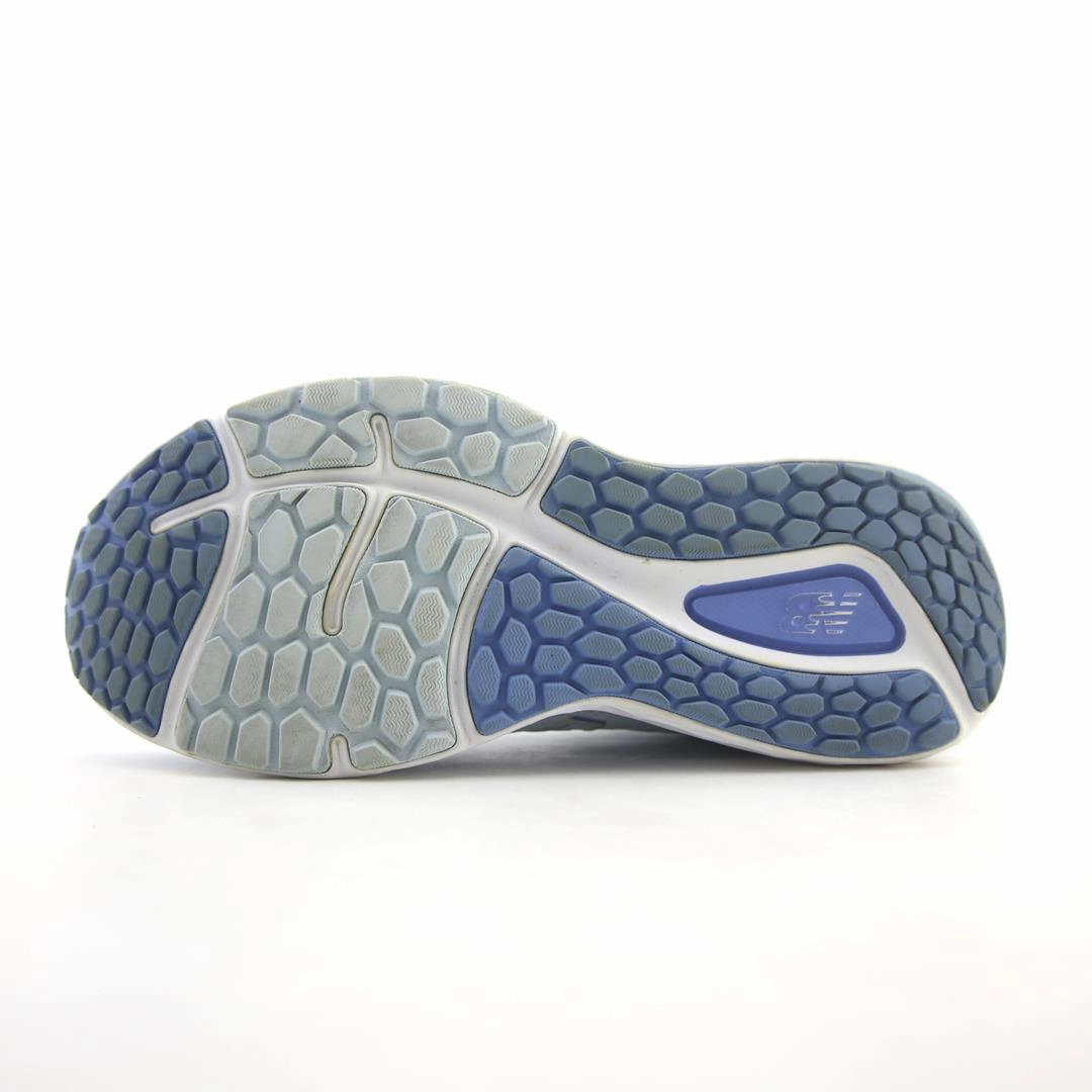 NEW BALANCE FRESH FOAM 680V7 retro New Balance shoe shots