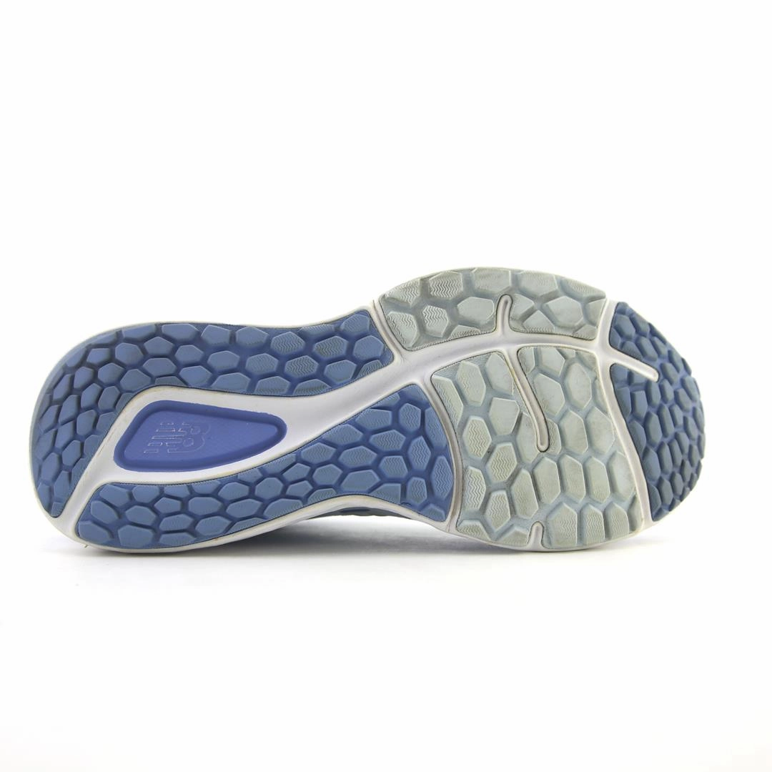 NEW BALANCE FRESH FOAM 680V7 retro New Balance shoe shots