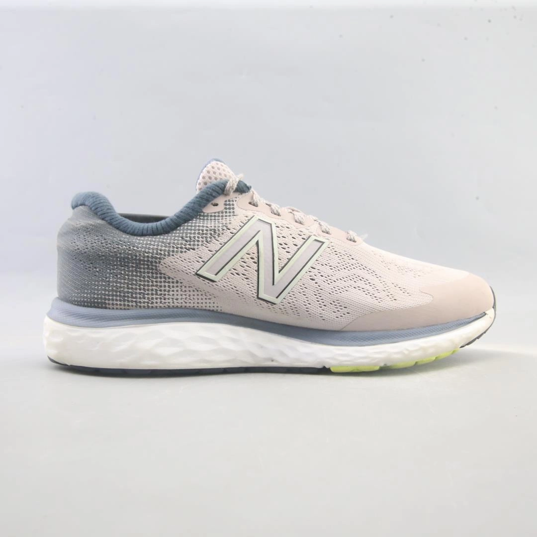 NEW BALANCE FRESH FOAM 680V7 retro New Balance shoe shots