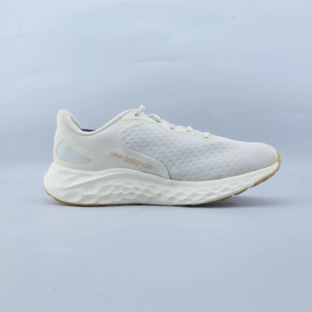 NEW BALANCE FRESH FOAM ARISHI V4 stylish New Balance designs