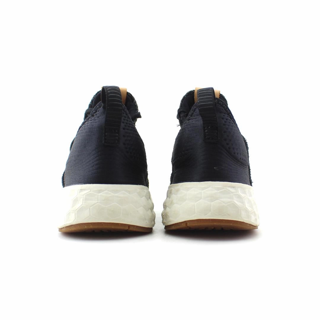 NEW BALANCE FRESH FOAM CRUZV1 retro New Balance shoe shots