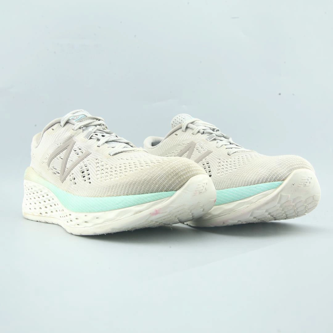 NEW BALANCE FRESH FOAM MORE stylish New Balance designs