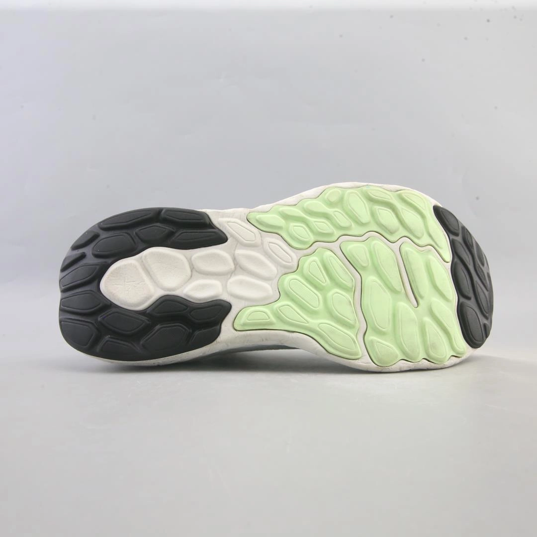 NEW BALANCE FRESH FOAM X 1080 V12 retro New Balance shoe shots