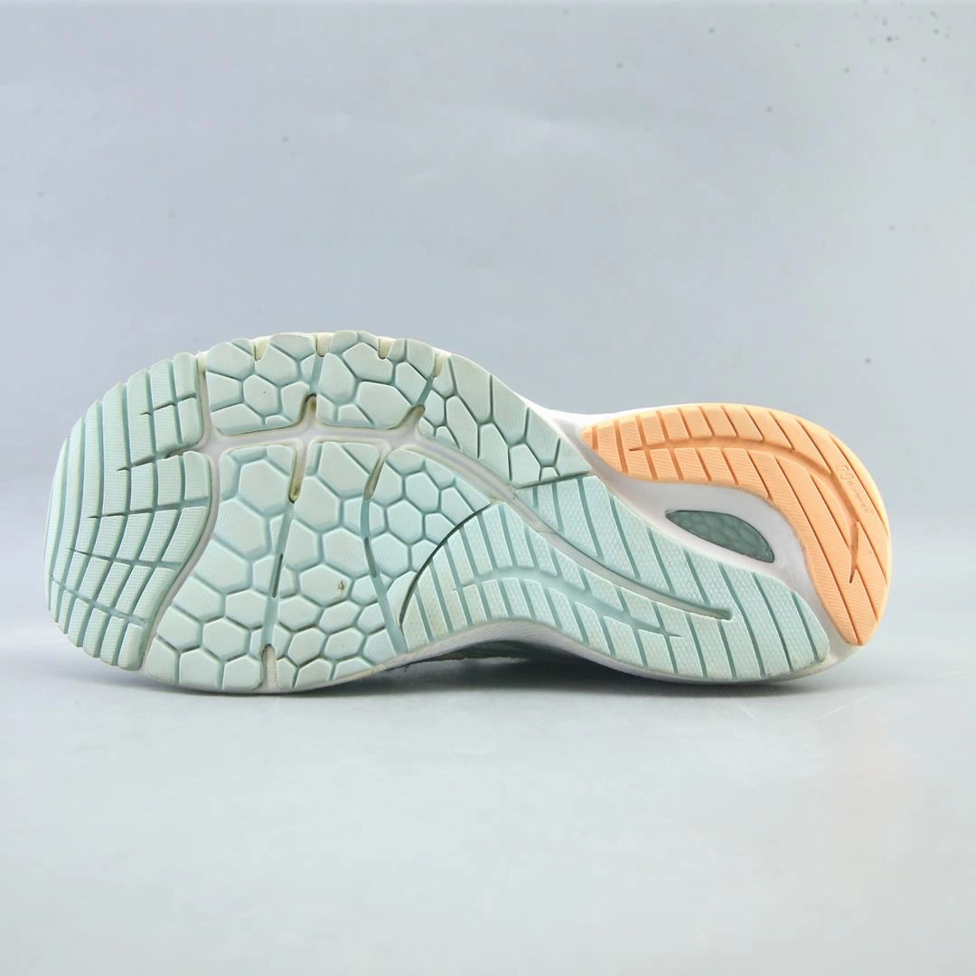 NEW BALANCE FRESH FOAM X 860 V12 New Balance trainer visuals