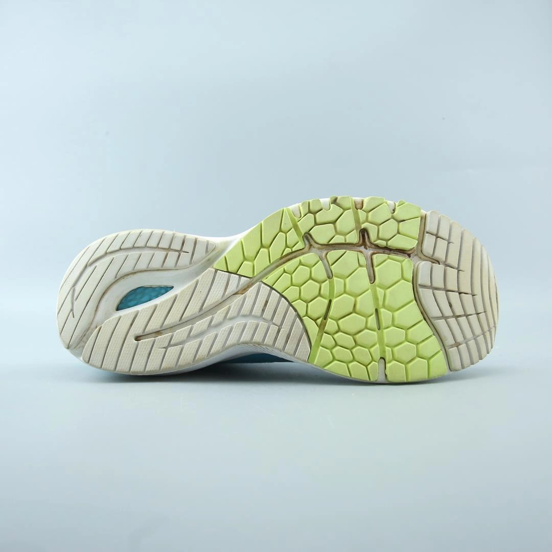 NEW BALANCE FRESH FOAM X 860V11 New Balance trainer visuals