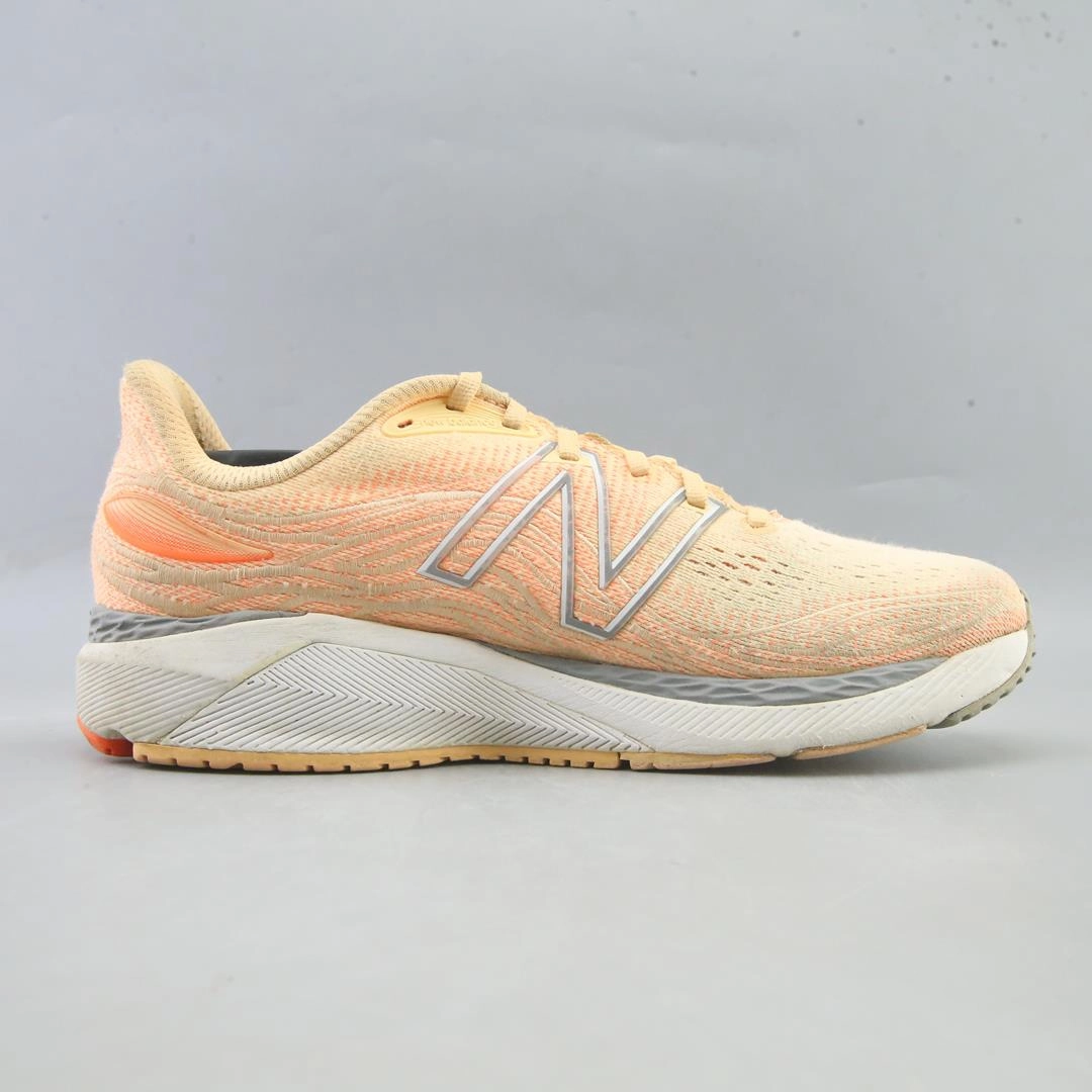 NEW BALANCE FRESH FOAM X 860V12 New Balance casual shoe looks