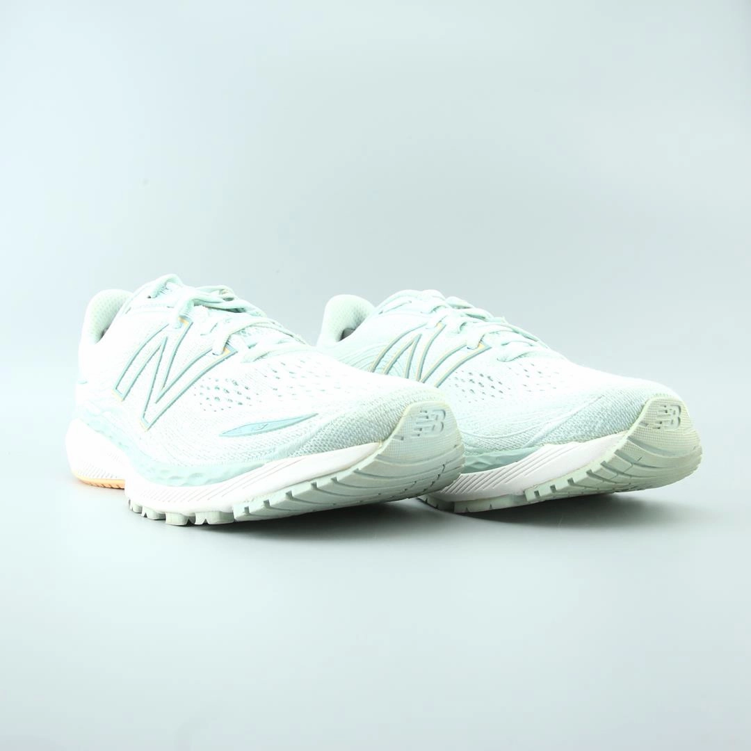 NEW BALANCE FRESH FOAM X 860V12 stylish New Balance designs