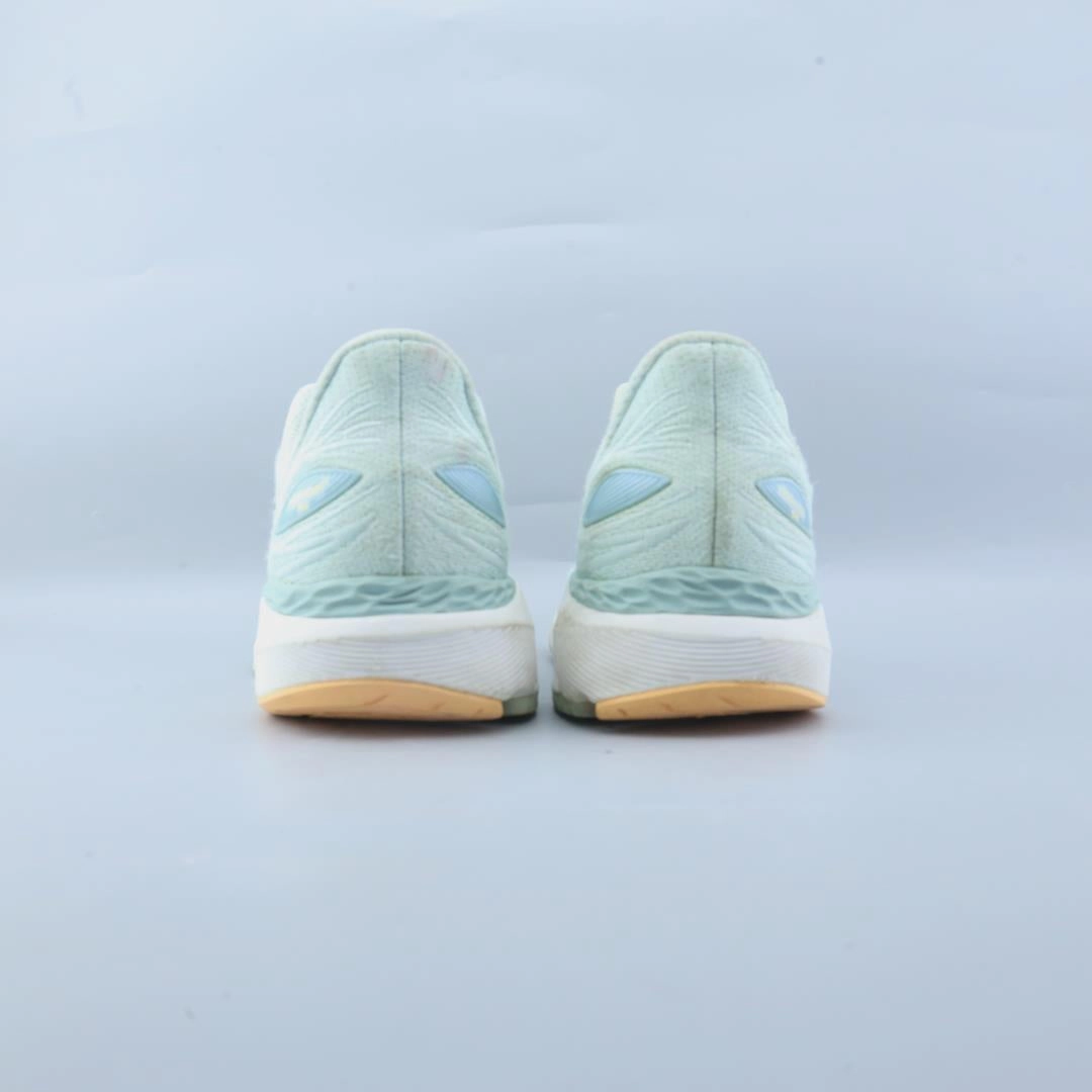 NEW BALANCE FRESH FOAM X 860V12 stylish New Balance designs