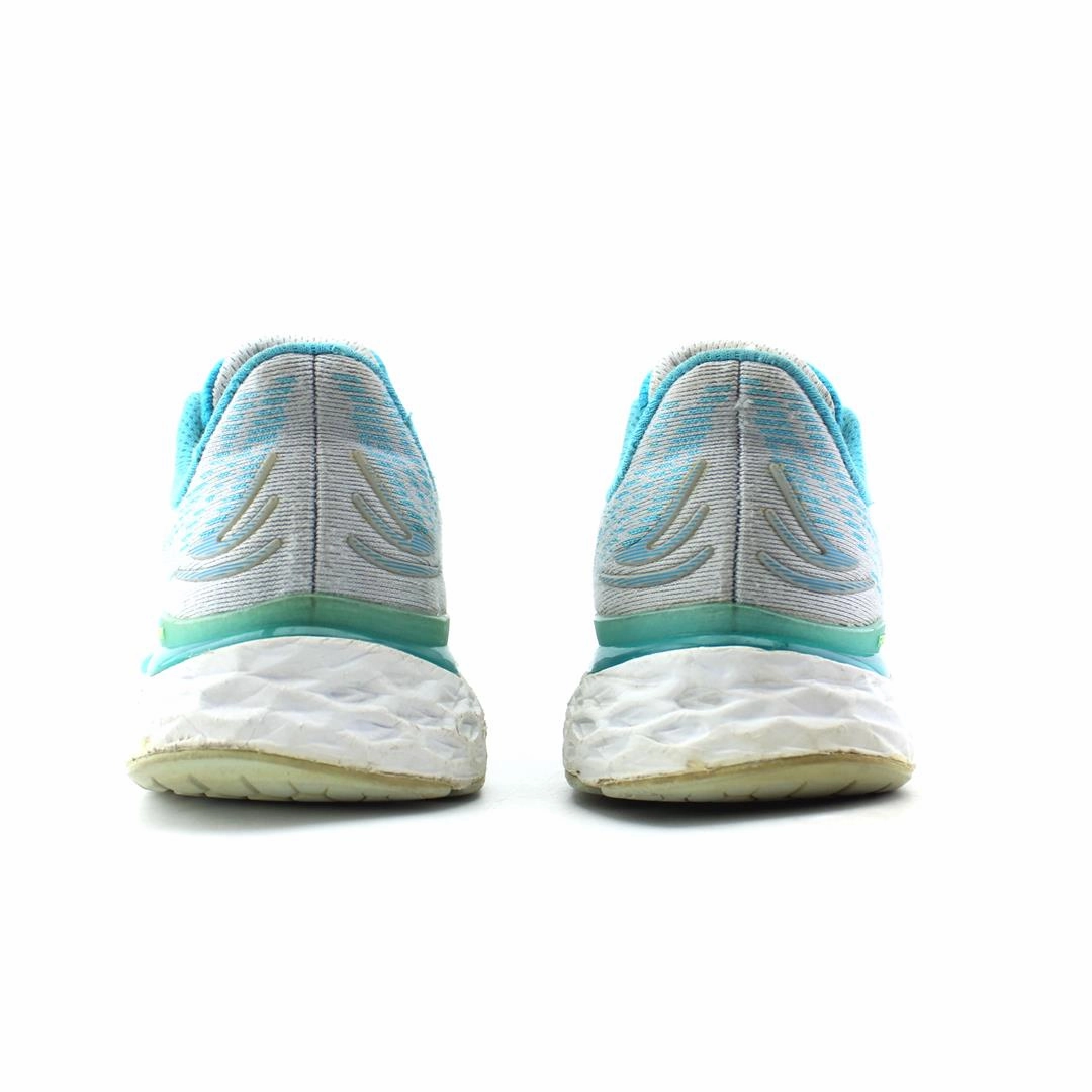 NEW BALANCE FRESH FOAM X 880V11 retro New Balance shoe shots