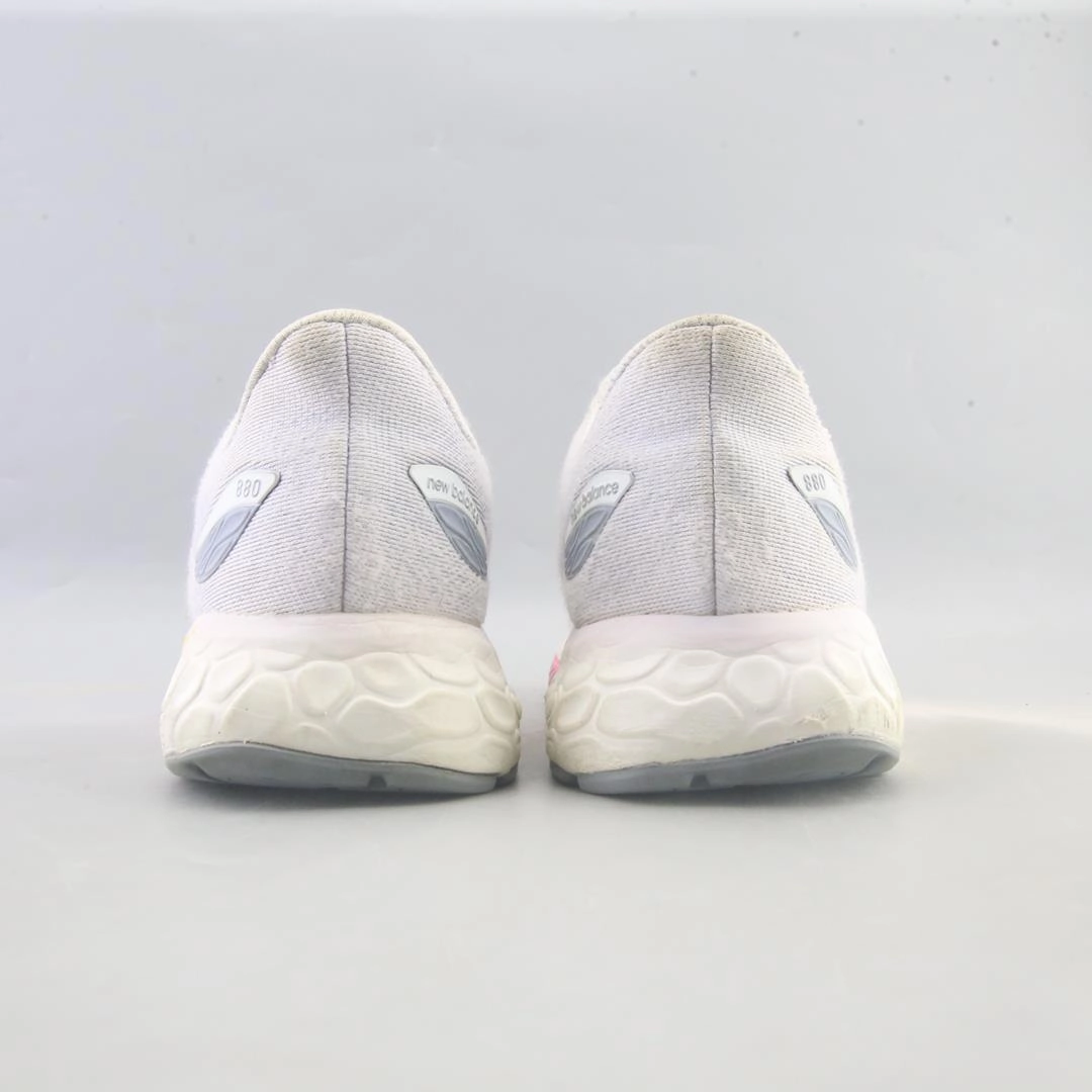 NEW BALANCE FRESH FOAM X 880V12 retro New Balance shoe shots