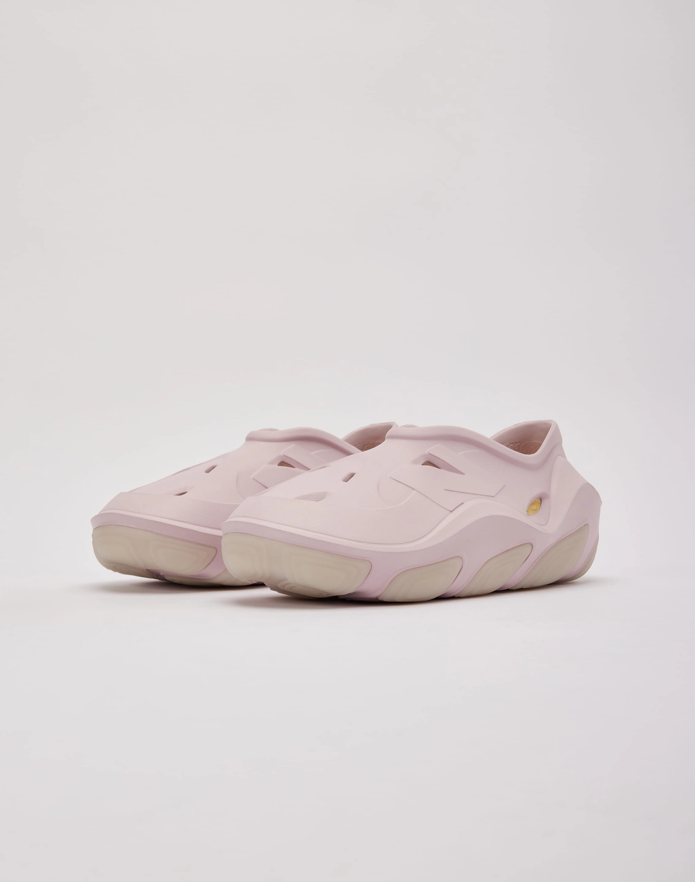 New Balance Fresh Foam X RCVRY Cushioned Shoes