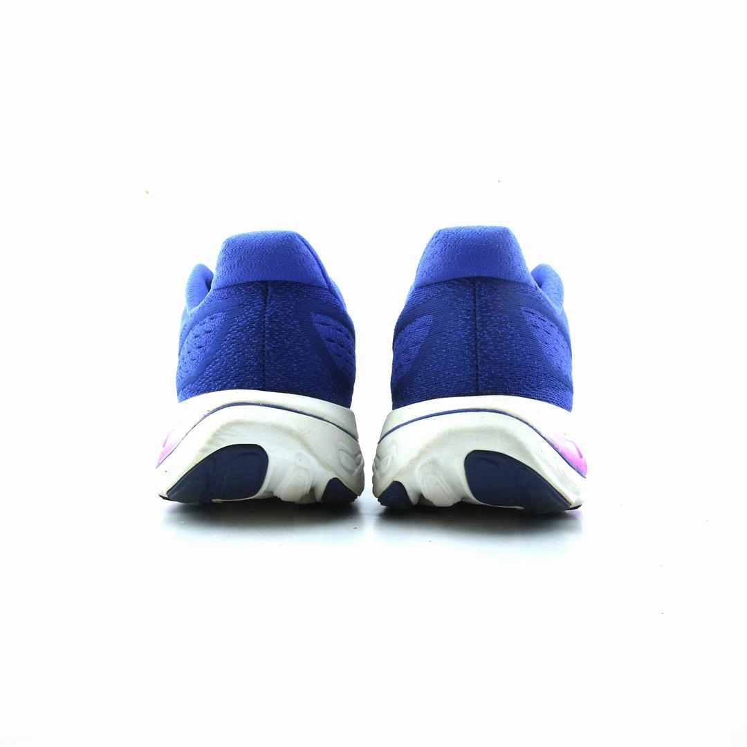 NEW BALANCE FRESH FOAM X VONGO V5 stylish New Balance designs