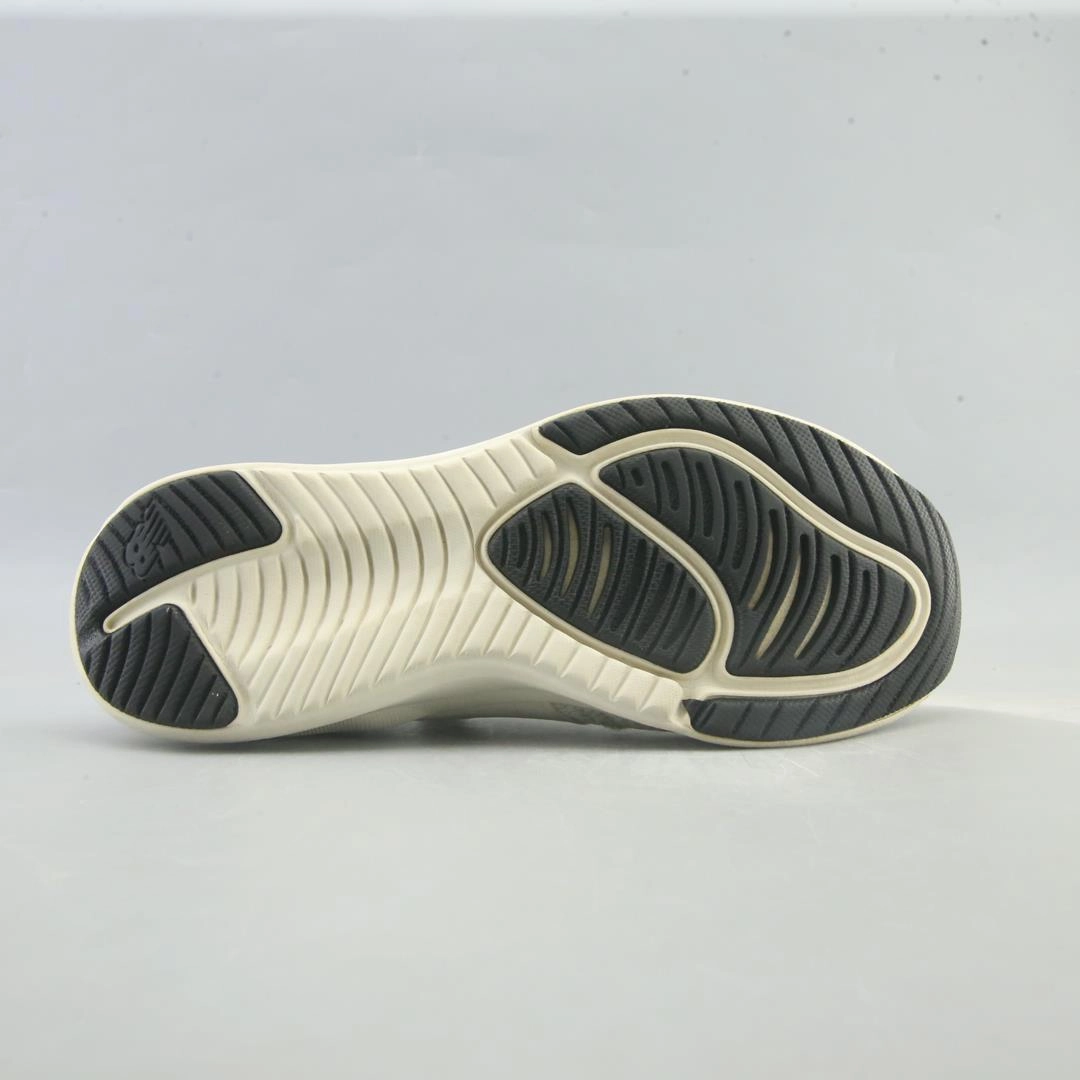 NEW BALANCE FUEL CORE NERGIZE retro New Balance shoe shots